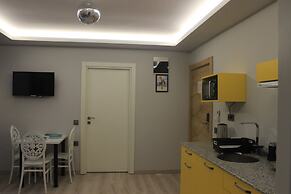 Retro Star Suites