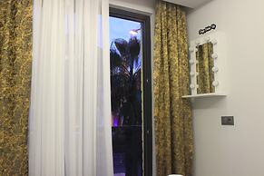 Retro Star Suites