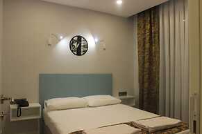 Retro Star Suites