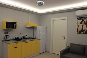 Retro Star Suites