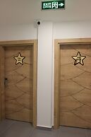 Retro Star Suites