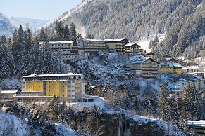 Alpine ski Apartment Getaway