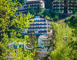 Alpine ski Apartment Getaway