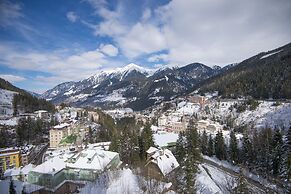 Alpine ski Apartment Getaway