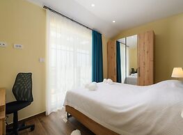 Villa in Serene Location