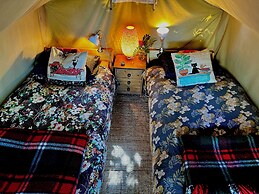 Camping De Helleborus