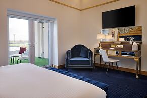 Polo Club Hotel
