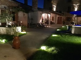 Charming Rooms & Apartments Stelio
