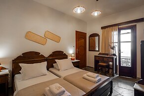 Mirsini Apartments in Sifnos