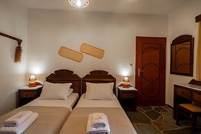 Mirsini Apartments in Sifnos