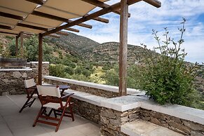 Mirsini Apartments in Sifnos