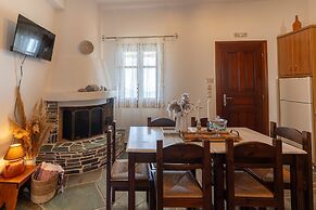 Mirsini Apartments in Sifnos