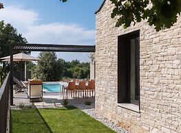 Luxury Villa in Tar With View