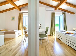 Tranquil Getaway Polje Villa With Pool