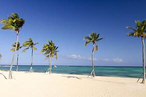 Apt With 2BR and Beach Access in Punta Palmera