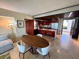 Apt With 2BR and Beach Access in Punta Palmera