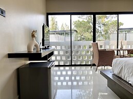 Mamatel Boutique