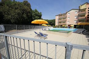 Rosolina Cozy Flat wth Pool