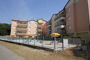 Lovely 3 Room Flat in Rosolina With Shared Pool