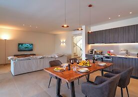 Aethrion Luxury Villas & Suites