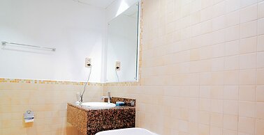 Sundrift Dubai Hostel