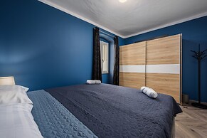 Modern Apartment in City Center