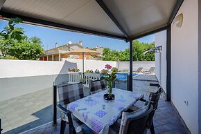 Apartment in Kukci With Heated Pool