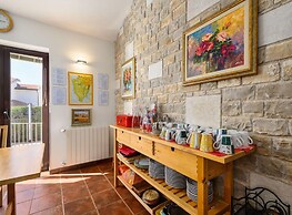 Villa in Visnjan With Private Heated Pool