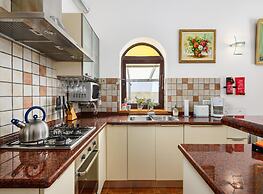 Villa in Visnjan With Private Heated Pool