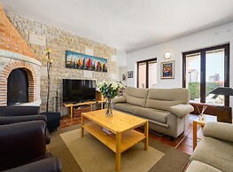 Villa in Visnjan With Private Heated Pool