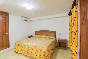 Suites Poliforum Inn