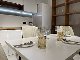 Akay city Golden studio