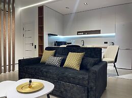 Akay city Golden studio