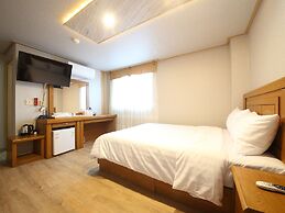 BOBOS HOTEL