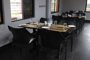 Le Ideal Suites