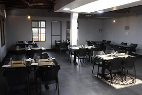 Le Ideal Suites