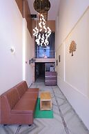 P R Pride Inn