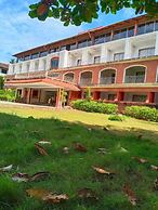 Arnala Beach Resort