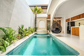 La Feliz Villa Seminyak
