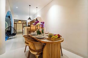 La Feliz Villa Seminyak