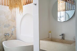 La Feliz Villa Seminyak