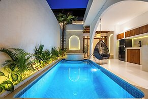 La Feliz Villa Seminyak