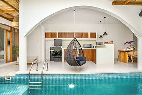 La Feliz Villa Seminyak