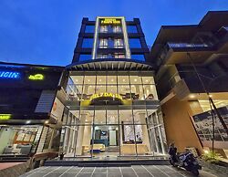 Hotel 7 Days Inn