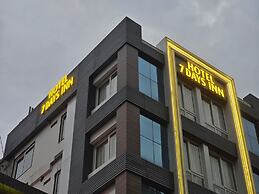 Hotel 7 Days Inn
