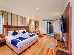 Hotel 7 Days Inn