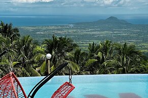 SMDP Resort Hotel CamSur
