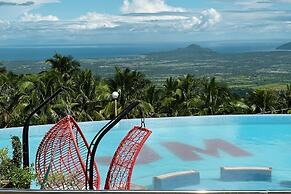 SMDP Resort Hotel CamSur