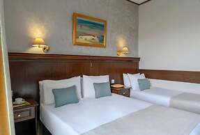 EONA BEACH RESORT by Greek Pride