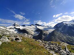 Pleasant Apartment With Shared Sauna